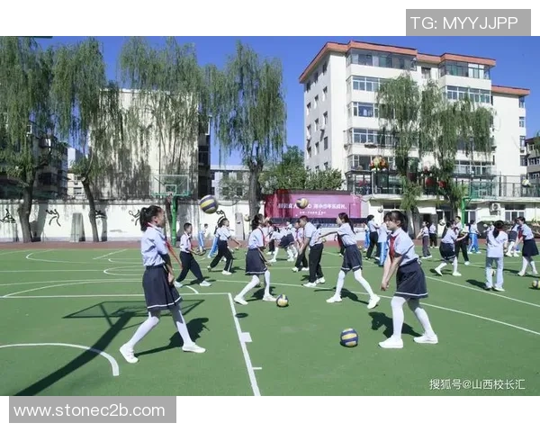 小学生足球操教学视频助力孩子健康成长与运动能力提升 小学生足球操教学视频助力孩子健康成长与运动能力提升